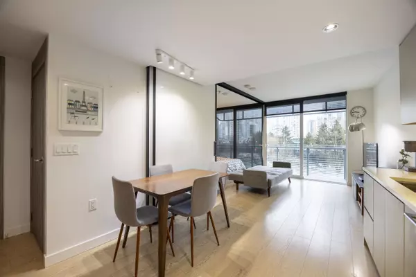 89 Nelson AVE #403 Vancouver, BC V6Z 0E7