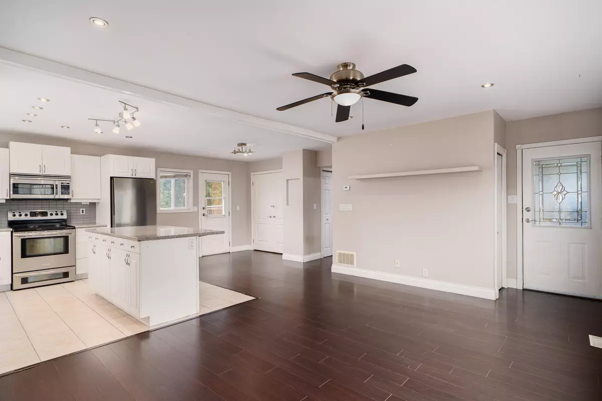 Coquitlam, BC V3K 1T5,646 Alderson AVE
