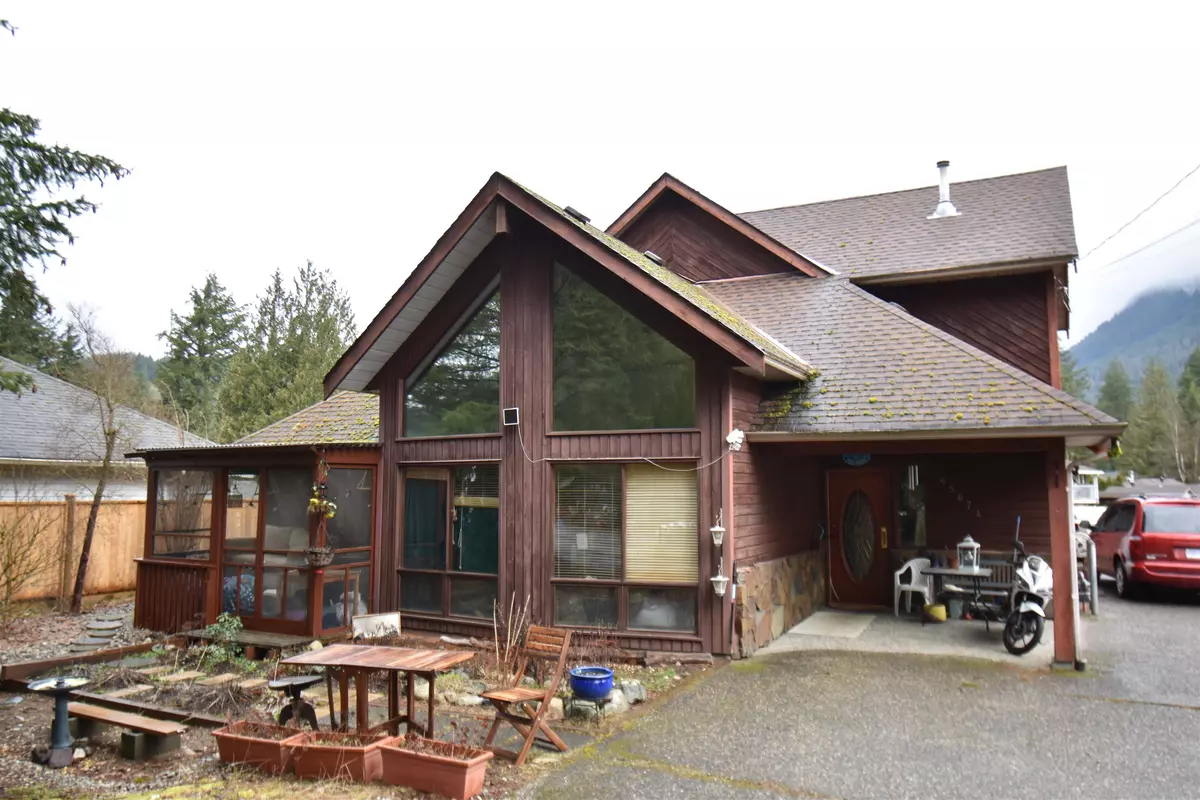 Hope, BC V0X 1L1,65674 Gardner DR