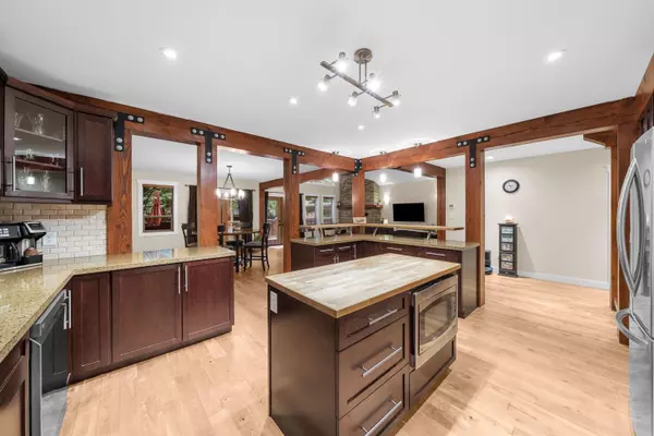 1782 Depot RD Squamish, BC V0N 1T0