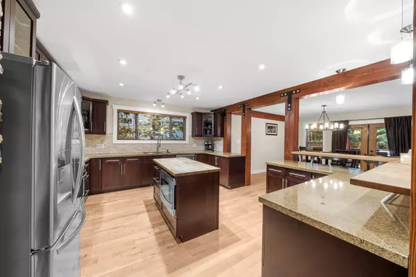 1782 Depot RD Squamish, BC V0N 1T0