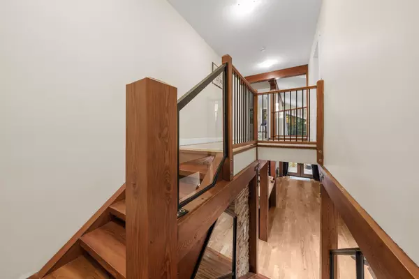 1782 Depot RD Squamish, BC V0N 1T0