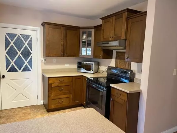 Rosedale, BC V0X 1X2,8876 Annis RD