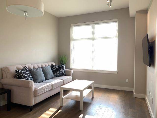 Tsawwassen, BC V4M 0A5,5011 Springs BLVD ##416