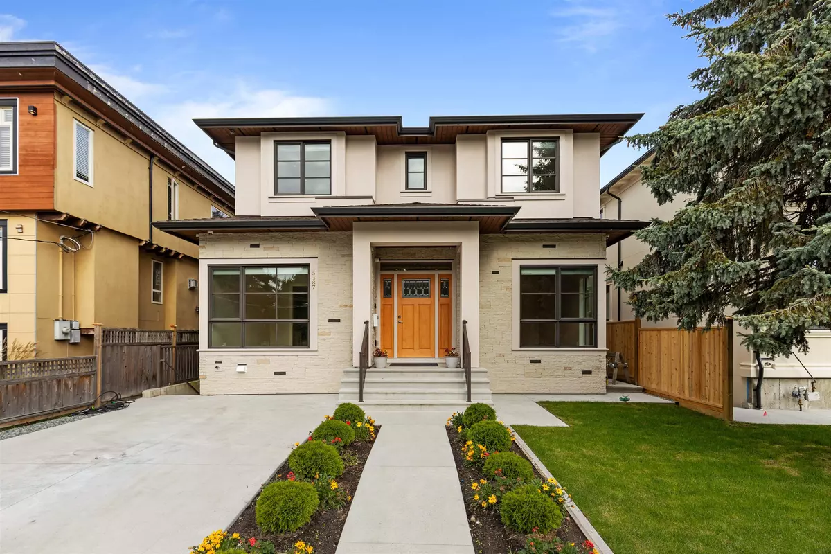 White Rock, BC V4B 1R3,15387 Pacific AVE