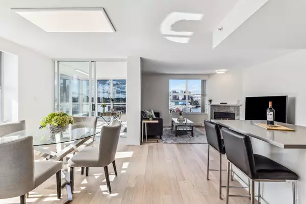 1255 Main ST #805, Vancouver, BC V6A 4G5
