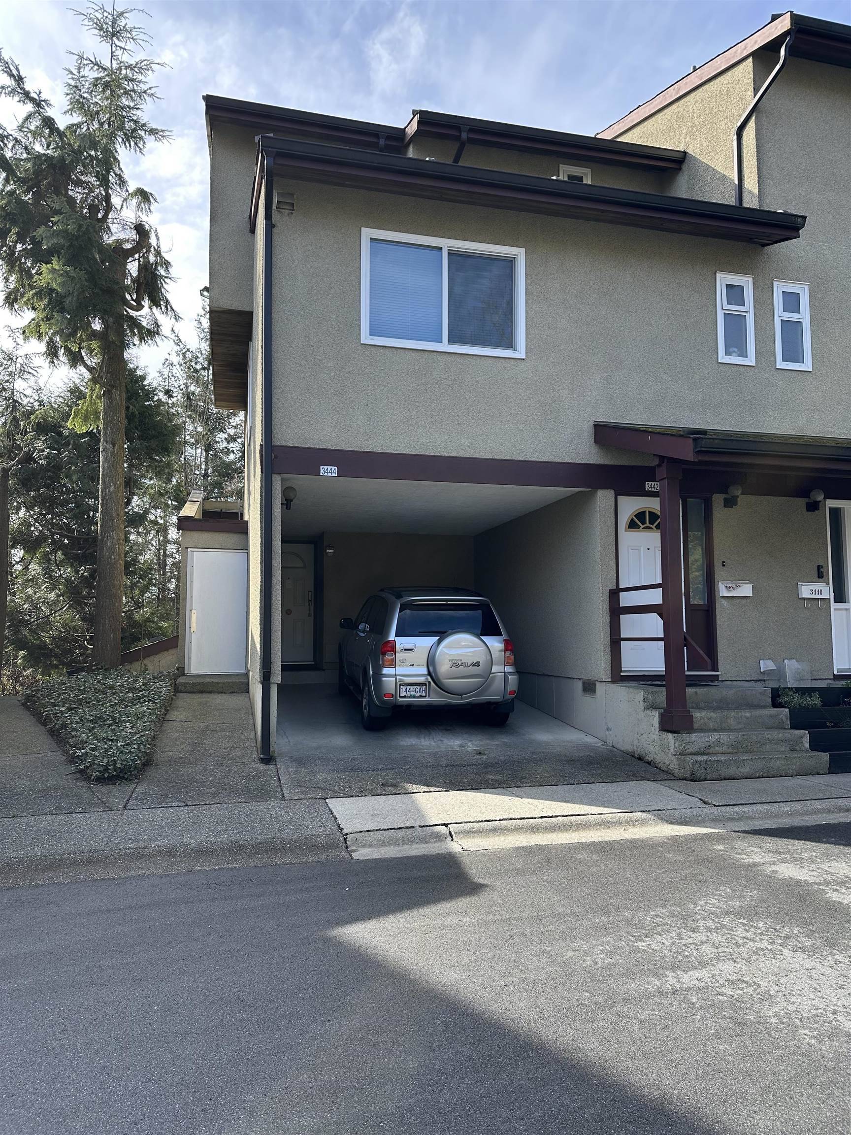 Vancouver, BC V5S 4B7,3444 Langford AVE