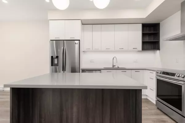 Langley, BC V2Y 0Y3,20087 68 AVE #B407