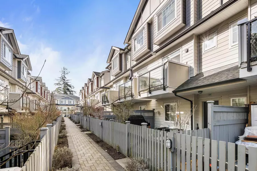 13898 64 AVE #49, Surrey, BC V3W 1L6