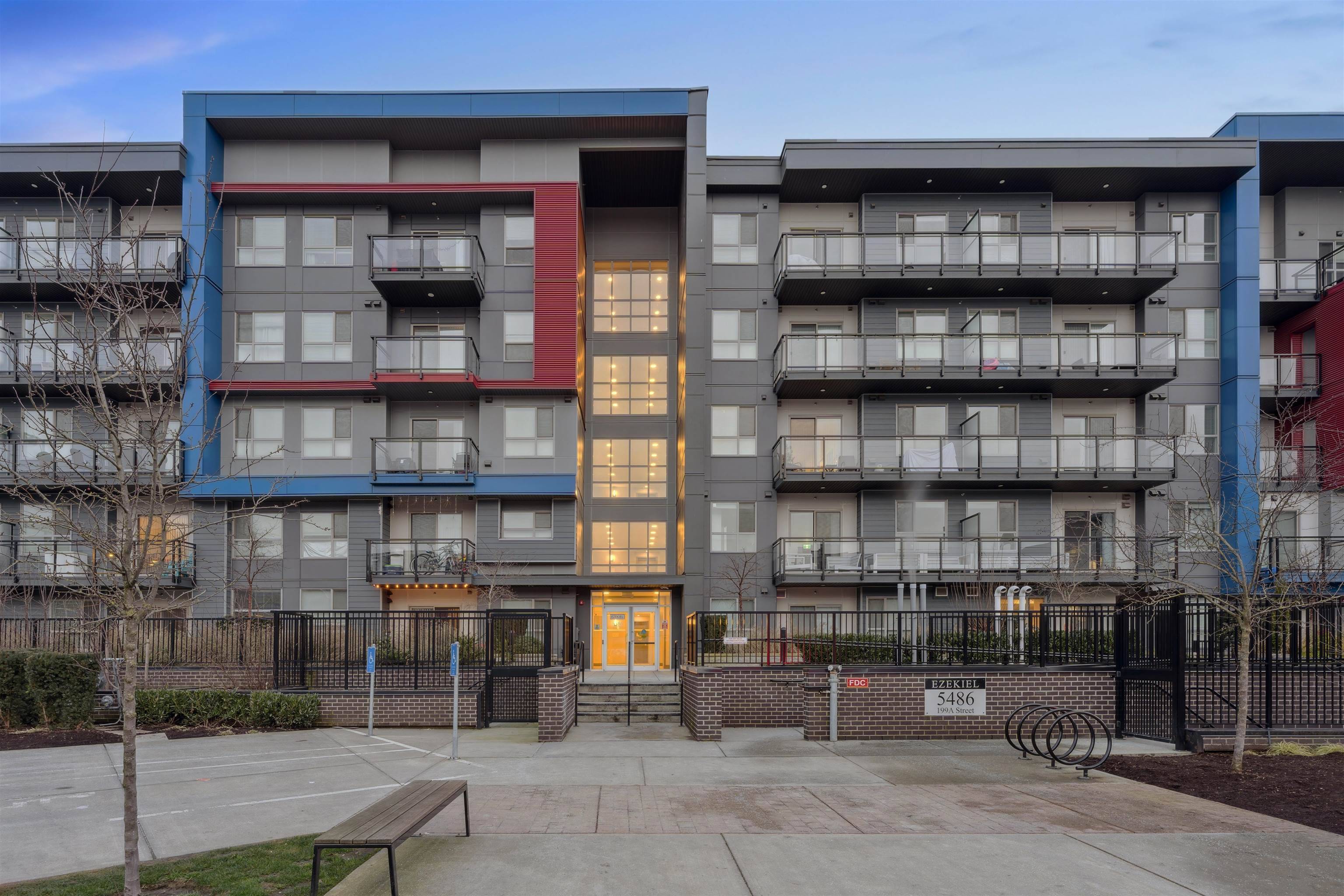 Langley, BC V3A 0N6,5486 199a ST #208
