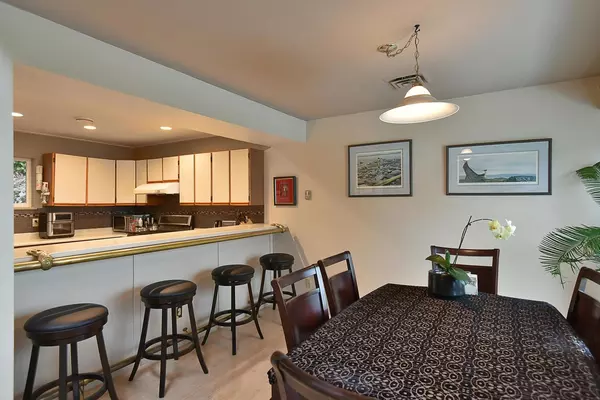 5471 Secret Cove RD #7 Halfmoon Bay, BC V7Z 1G8