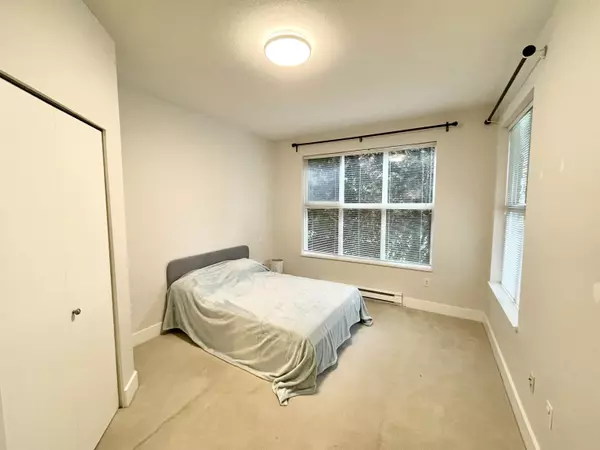 Vancouver, BC V6S 0B5,5928 Birney AVE #106