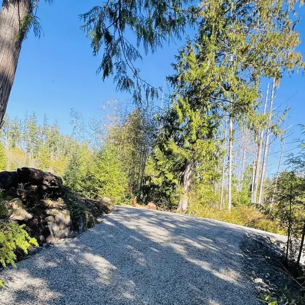 13685 Lee RD #LOT 4 Garden Bay, BC V0N 1S1