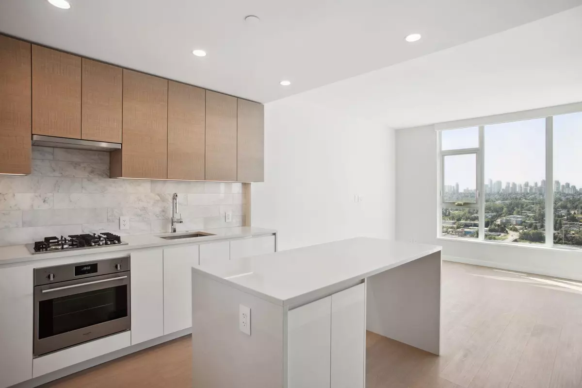 Burnaby, BC V5C 0N7,2186 Gilmore AVE #3705