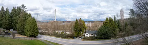 Surrey, BC V3R 0A4,14707 St. Andrews DR