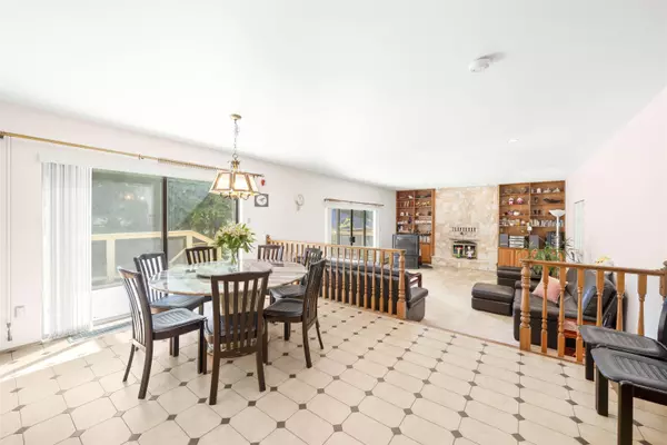 Vancouver, BC V6P 4G8,6668 Selkirk ST