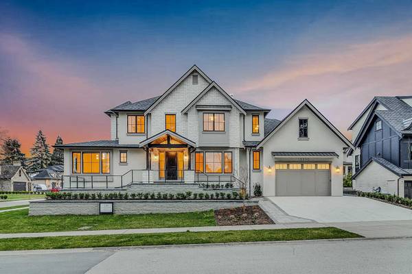 15590 38a AVE, Surrey, BC V3Z 0G7