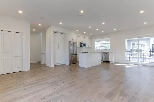 Surrey, BC V3X 1S8,12830 62 AVE #43