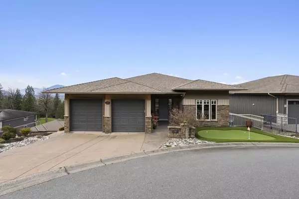 Chilliwack, BC V4Z 1K7,51075 Falls CT #125