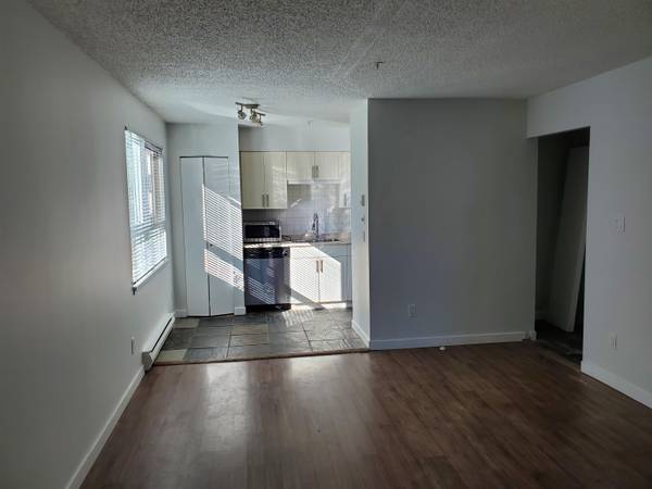 921 Thurlow ST #403, Vancouver, BC V6E 1W3