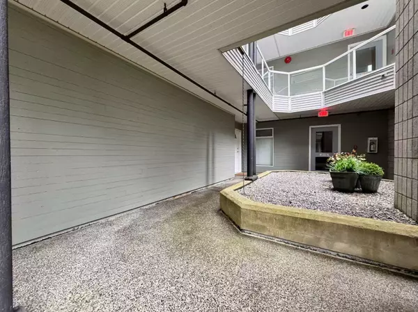 Coquitlam, BC V3C 5B1,2733 Atlin PL #103