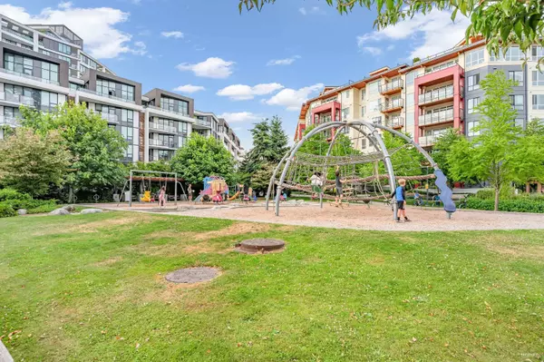 Vancouver, BC V6S 0L3,3563 Ross DR #527