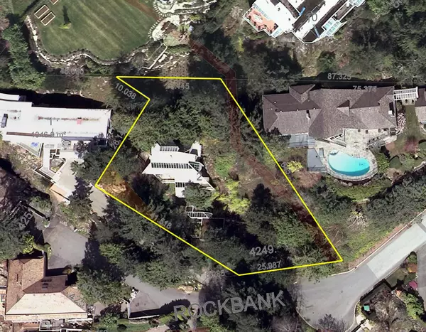 West Vancouver, BC V7W 1A8,4249B Rockbank PL