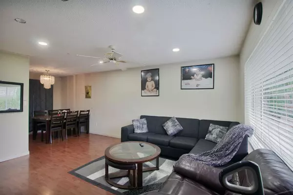 Surrey, BC V3W 2P8,14154 72 AVE