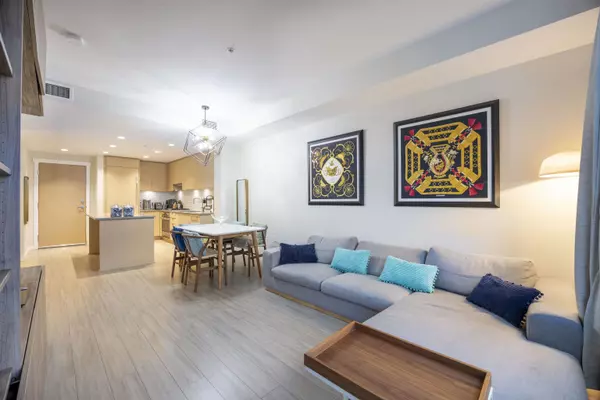 Richmond, BC V6X 0V5,9213 Odlin RD #422