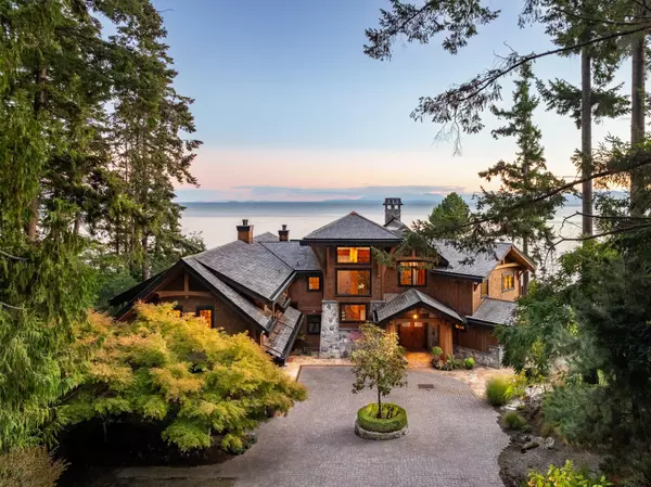 5871 Sunshine Coast HWY, Sechelt, BC V0N 3A0