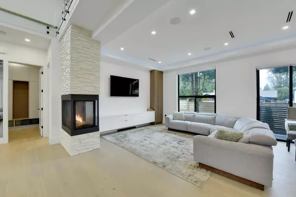 Surrey, BC V4A 1Y4,15711 Aster RD