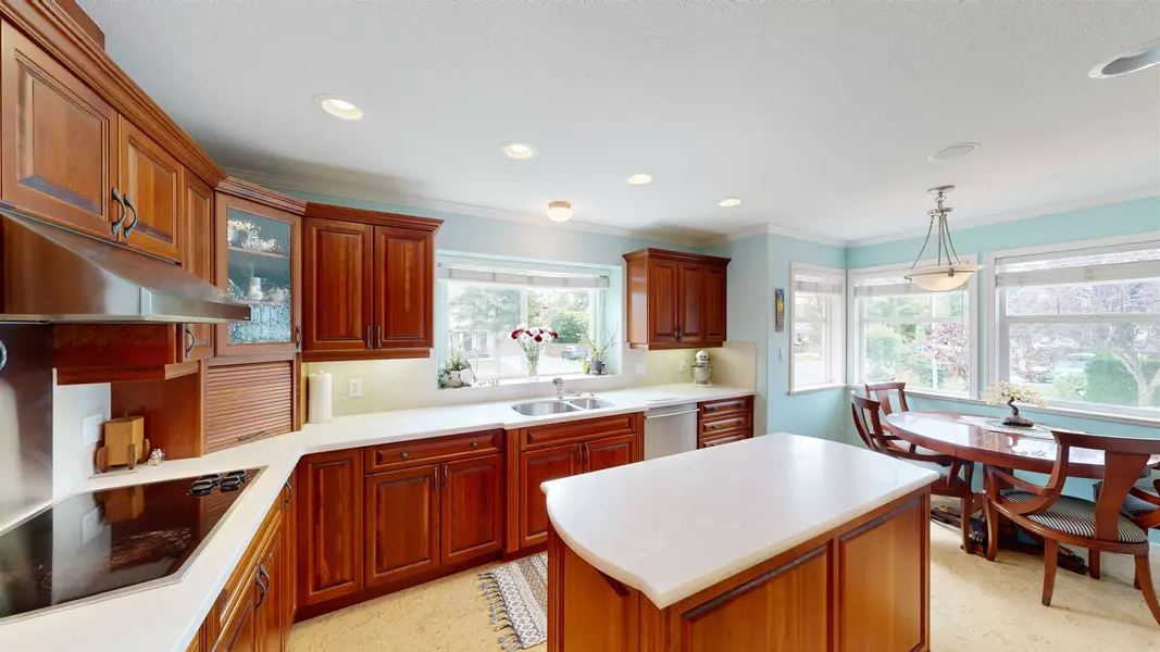 2773 272a ST, Langley, BC V4W 4A5