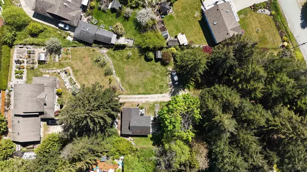 Sechelt, BC V7Z 0B9,5012 Geer RD