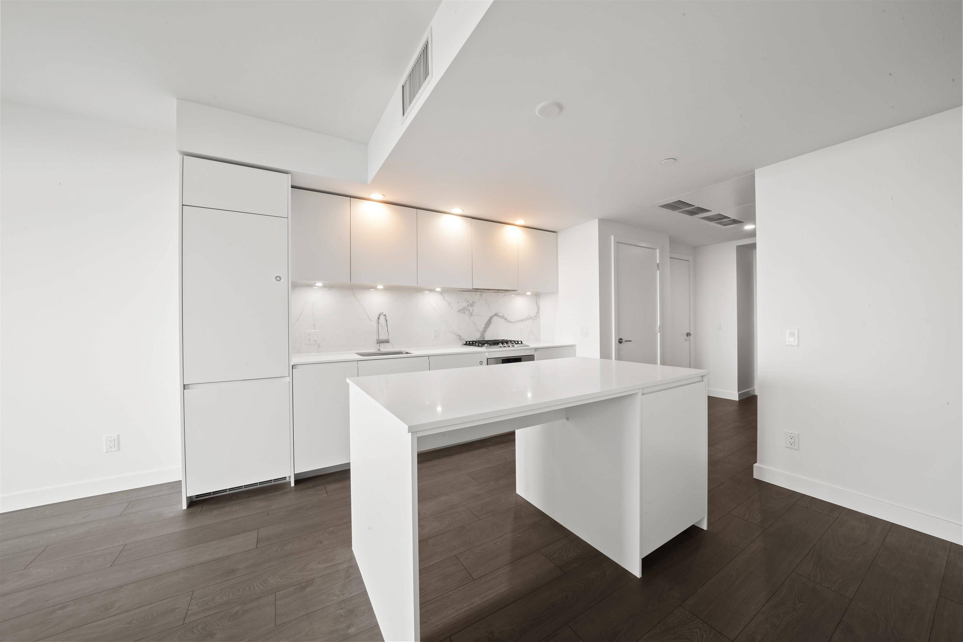Burnaby, BC V5H 0K4,6463 Silver AVE #705