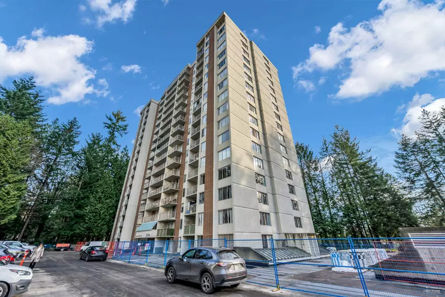 2004 Fullerton AVE #1010, North Vancouver, BC V7P 3G8