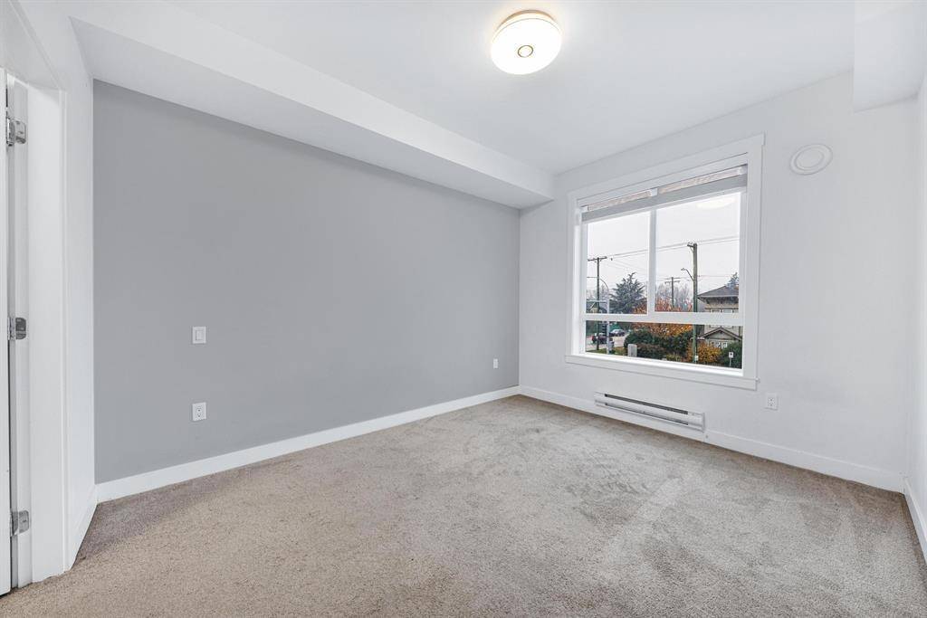 Surrey, BC V3S 0B6,14438 72 AVE #209