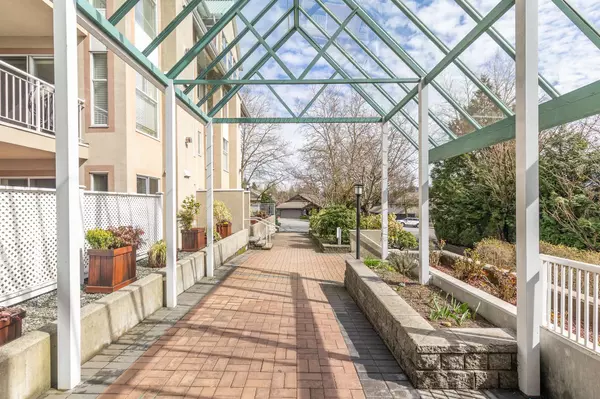 Maple Ridge, BC V2X 2L9,11609 227 ST #412