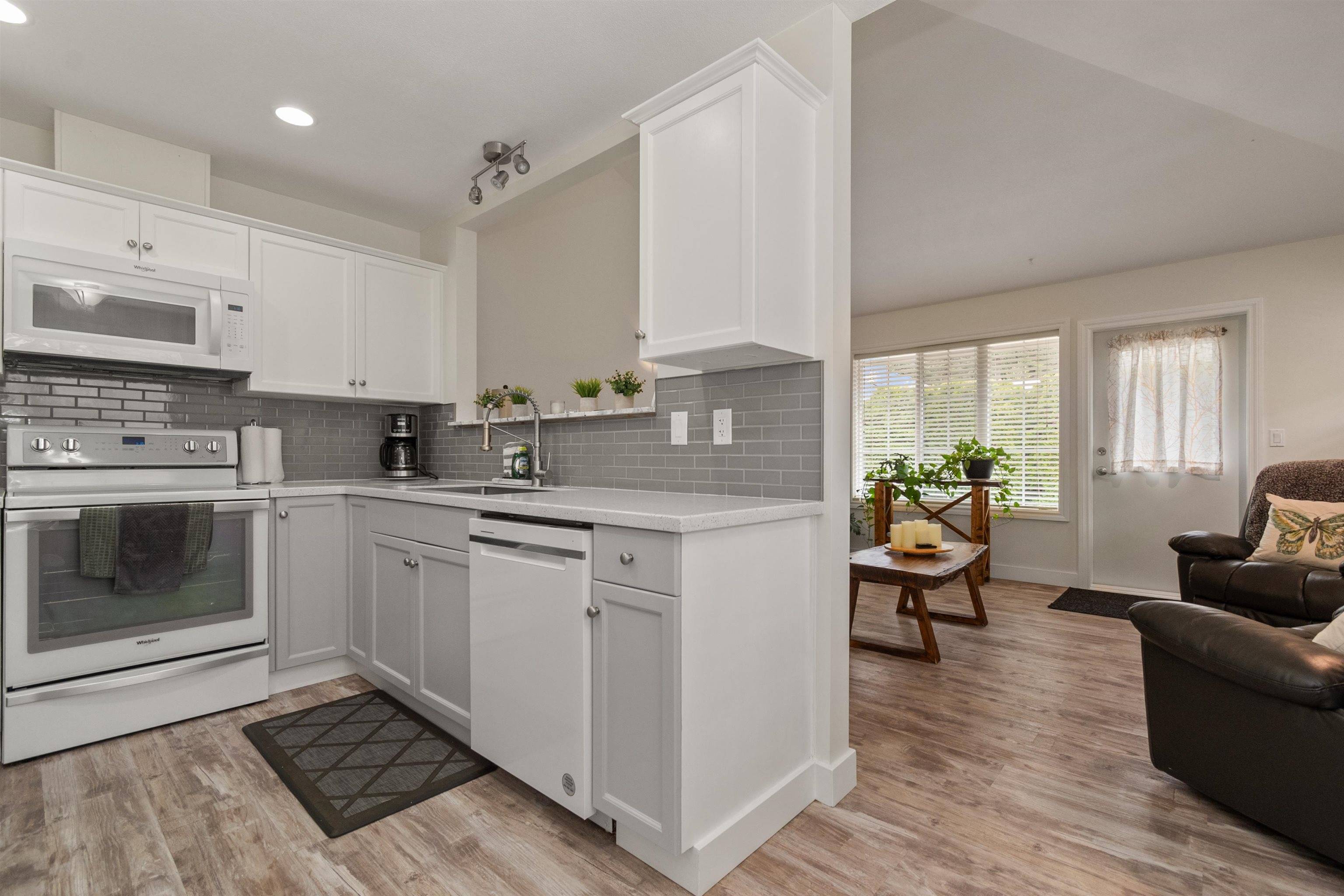 1175 7th AVE #10, Hope, BC V0X 1L4