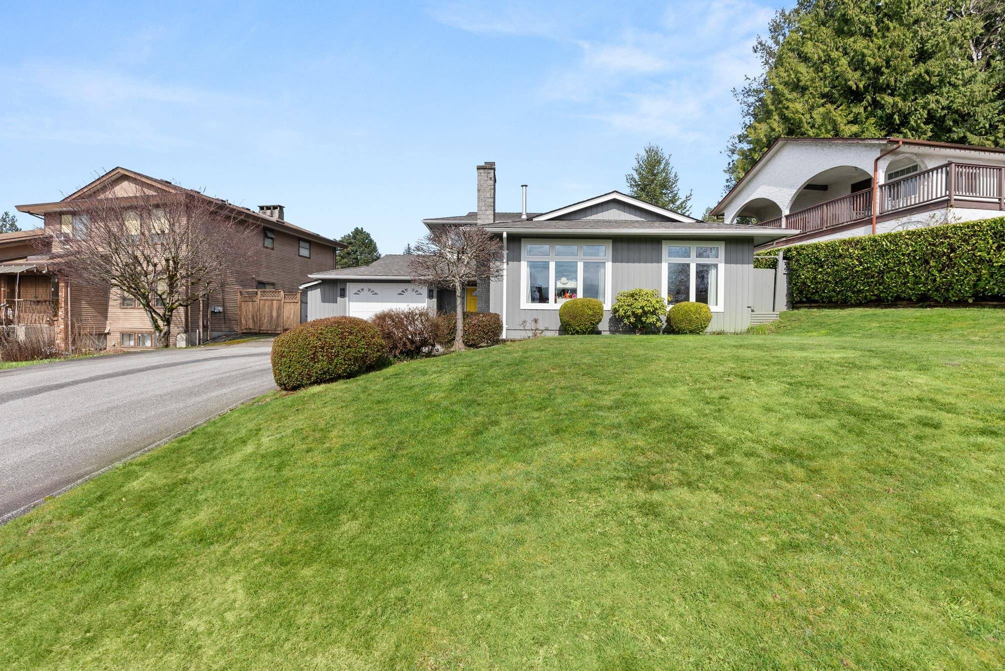 7515 Lawrence DR, Burnaby, BC V5A 3L9