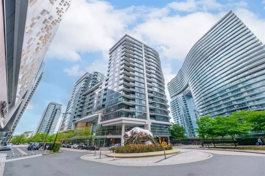 68 Smithe ST #1817, Vancouver, BC V6B 0P4