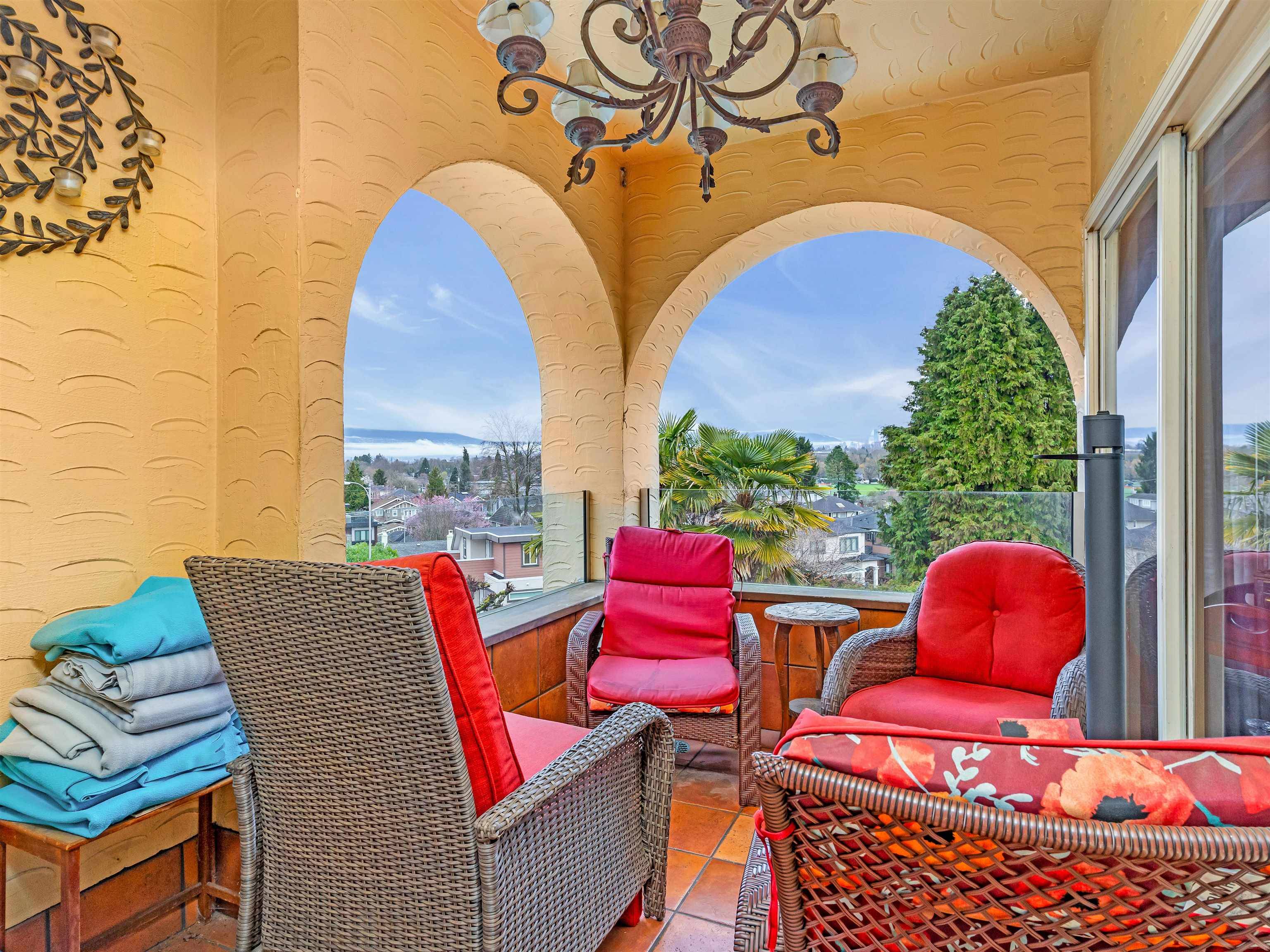 Vancouver, BC V6L 2T8,3705 Puget DR