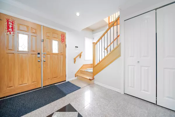 Vancouver, BC V5R 3A1,3320 E 43rd AVE