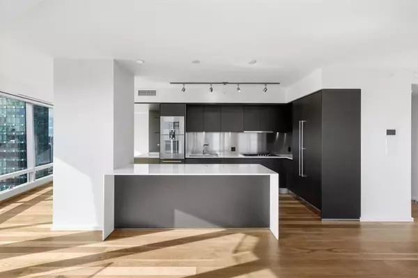 1151 W Georgia ST #4106 Vancouver, BC V6E 0B3