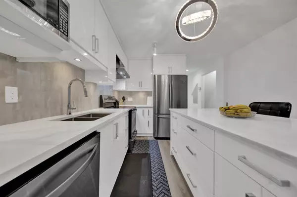 Surrey, BC V3W 1K9,12778 66 AVE #20