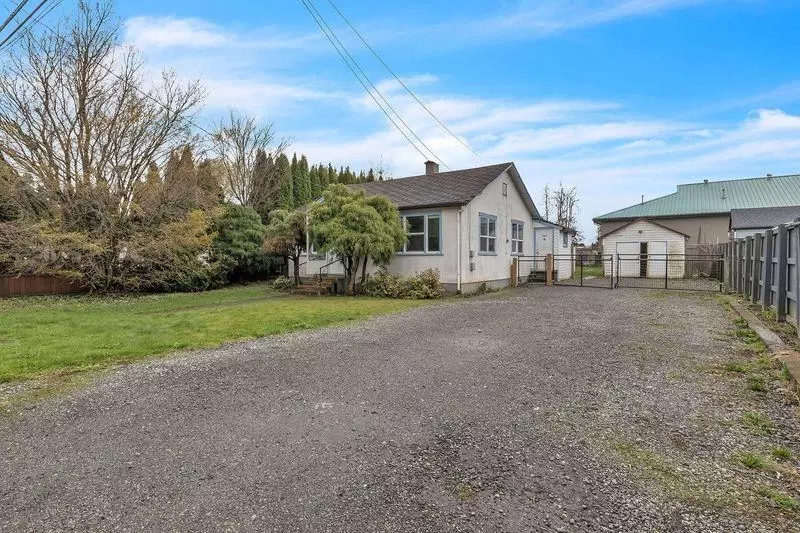 46060 Fifth AVE, Chilliwack, BC V2P 1M7