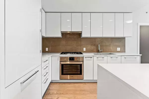 3563 Ross DR #326 Vancouver, BC V6S 0L3