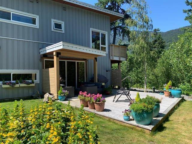 1087 Madeley PL, Whistler, BC V8E 0K6