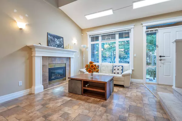 Surrey, BC V3Z 0H3,3622 154 ST