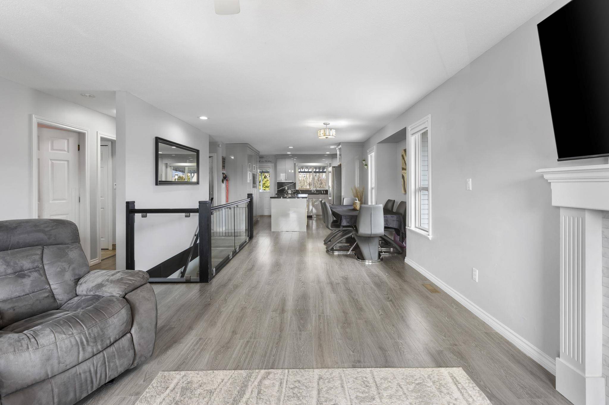 Abbotsford, BC V2S 8C2,34795 1st AVE