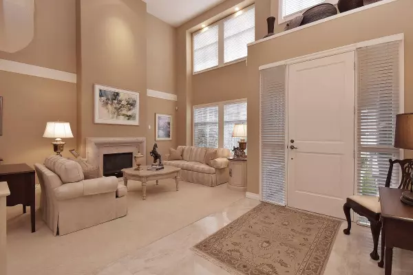 Surrey, BC V3Z 0J6,15715 34 AVE #8